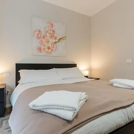 Apartament Mica Calefati
