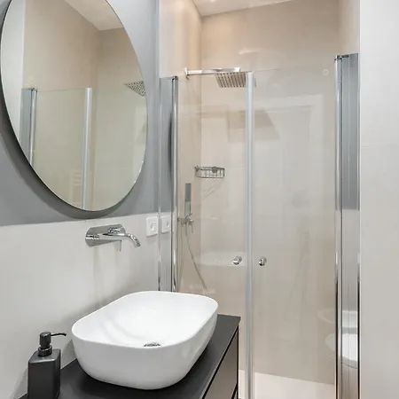 Apartament Mica Calefati *