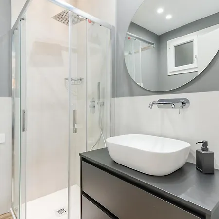 Apartament Mica Calefati *